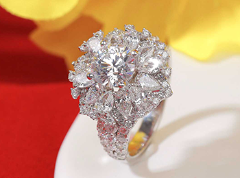 meo-de-ban-chiec-nhan-kim-cuong-cua-ban-sau-khi-mua-no