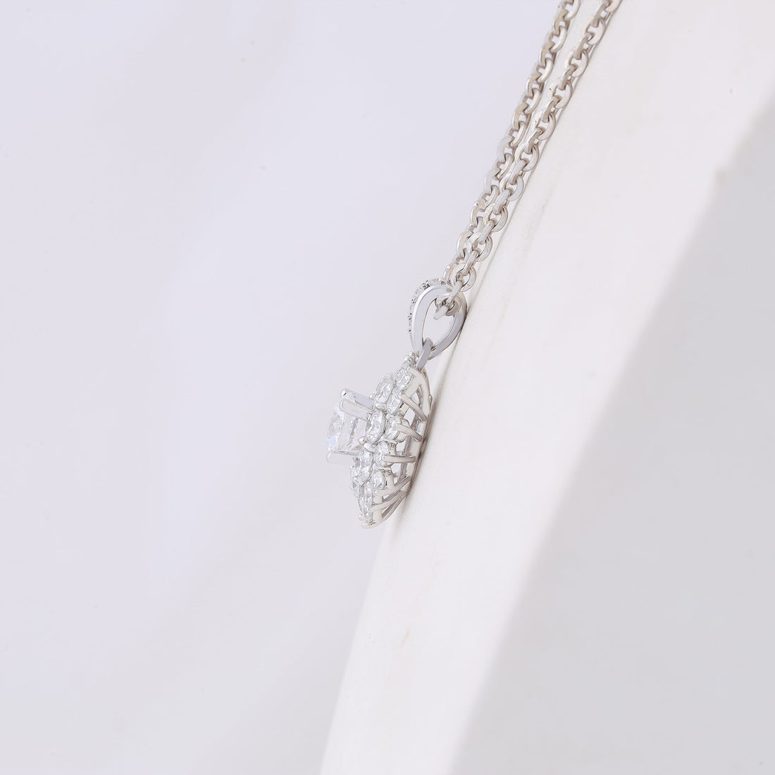 Vỏ Mặt Dây Chuyền Kim Cương P10924