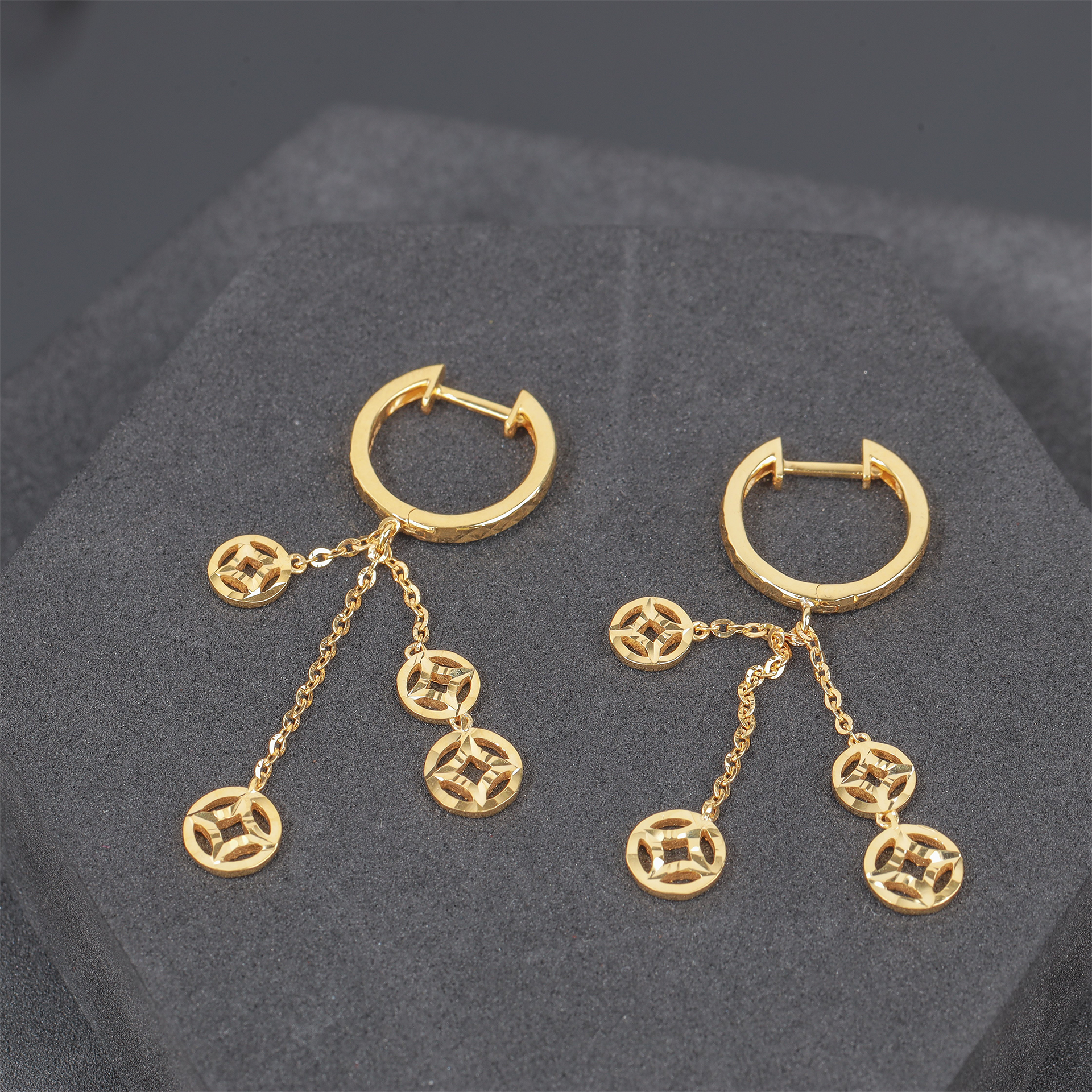 Bông Tai Vàng 18K E10891 - Hung Phat USA VN