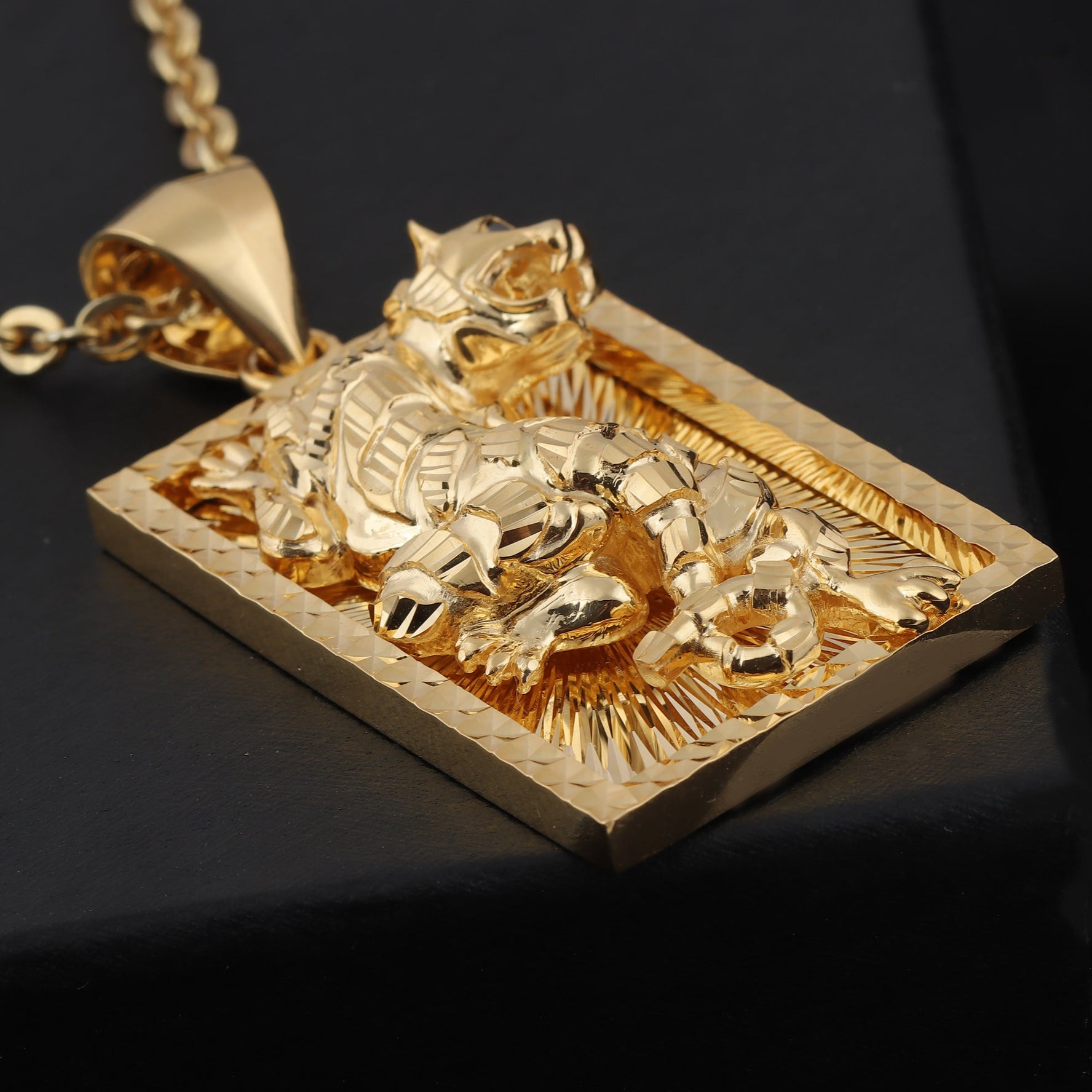 Mặt Dây Vàng 18K Nam P10838
