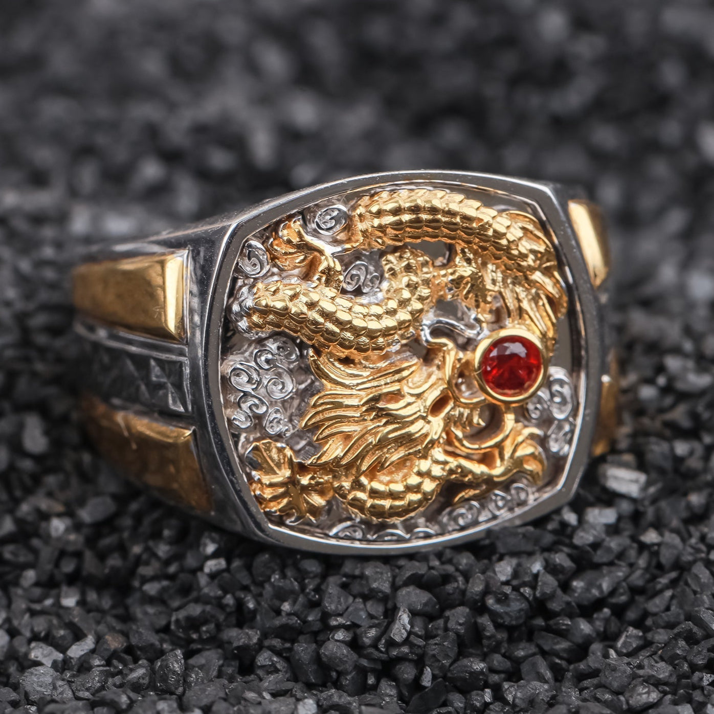 Nhẫn Vàng 18K Nam D10883 - Hung Phat USA VN