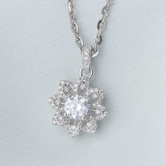 vo-mat-day-chuyen-kim-cuong-hungphatusas-P10007-2