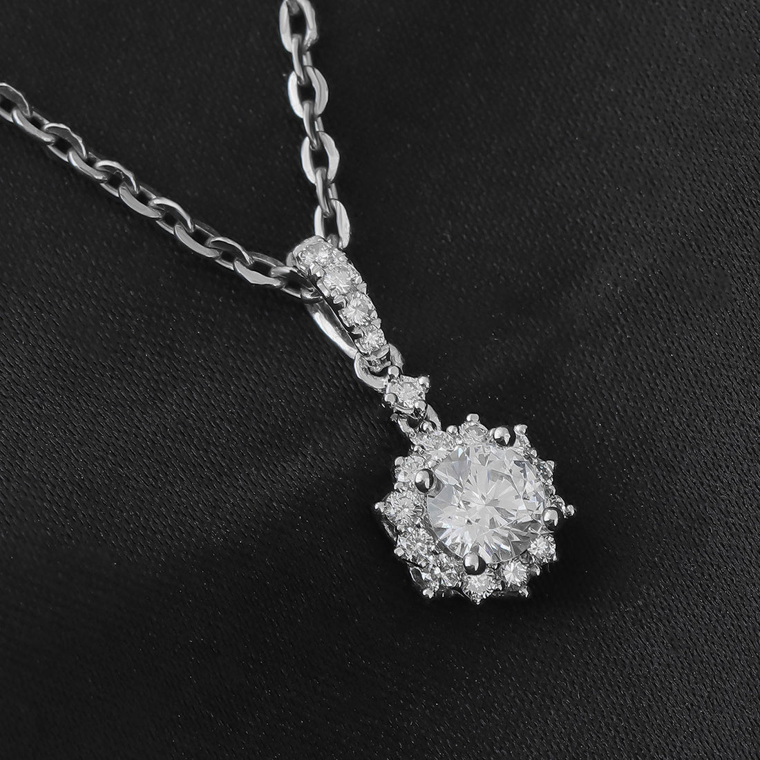 vo-mat-day-chuyen-kim-cuong-hungphatusa-P10217-3