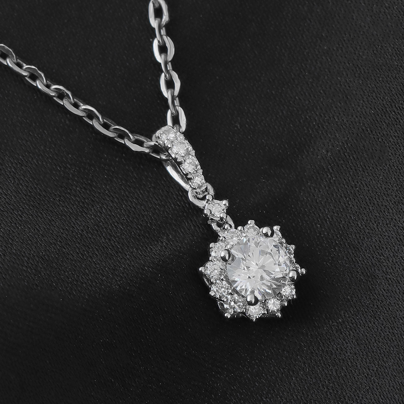 vo-mat-day-chuyen-kim-cuong-hungphatusa-P10217-3