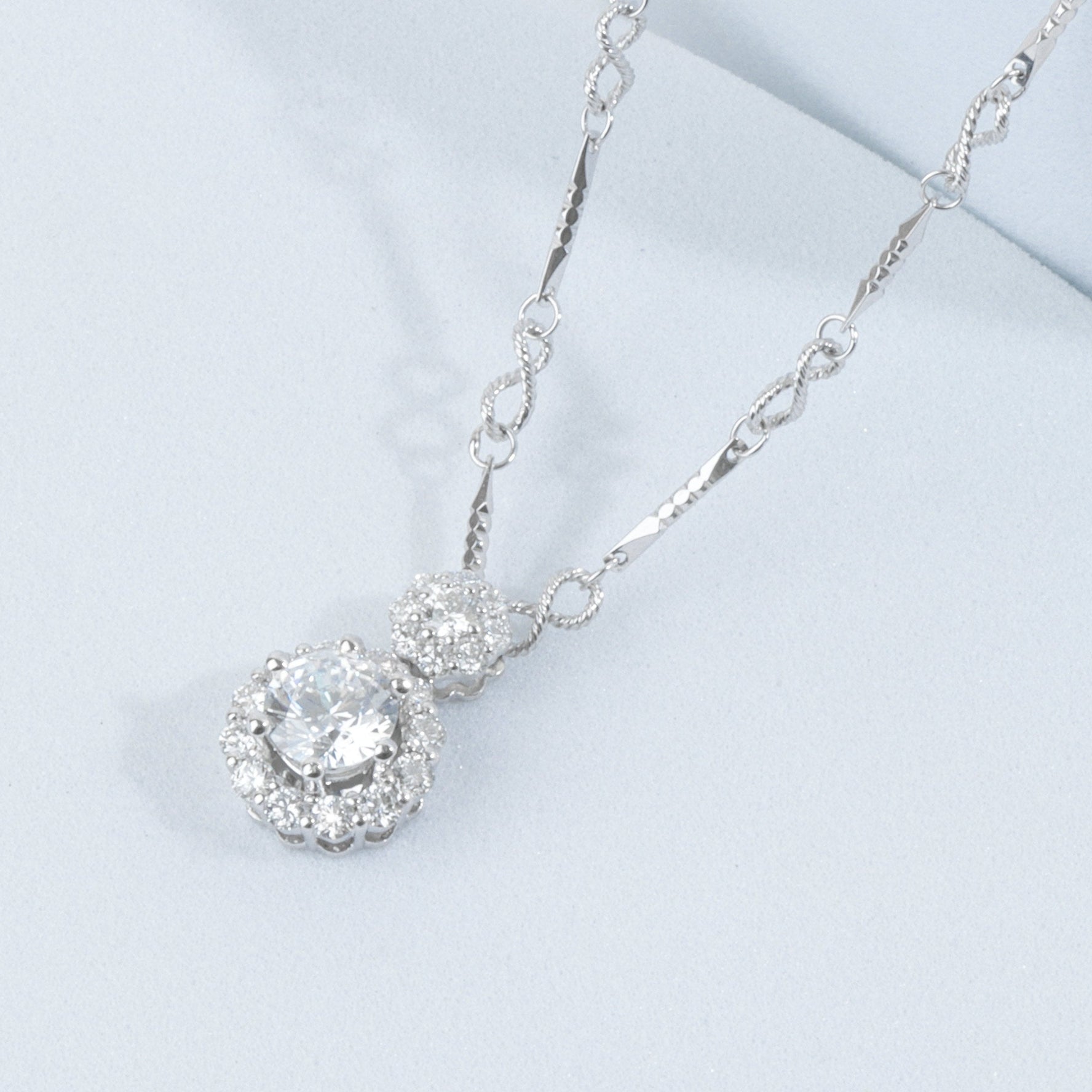 Vỏ Mặt Dây Chuyền Kim Cương P10270