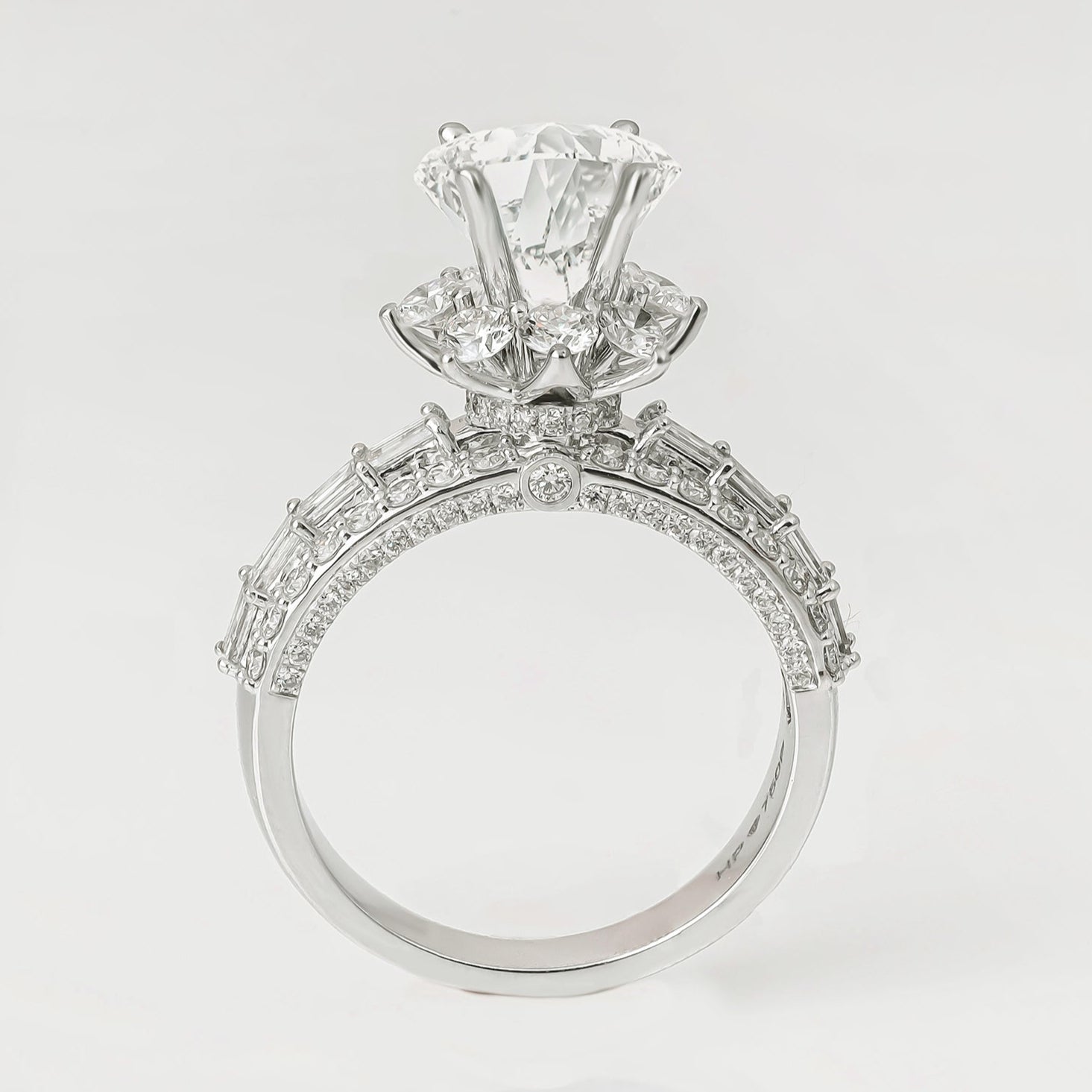 Vỏ Nhẫn Kim Cương B12546