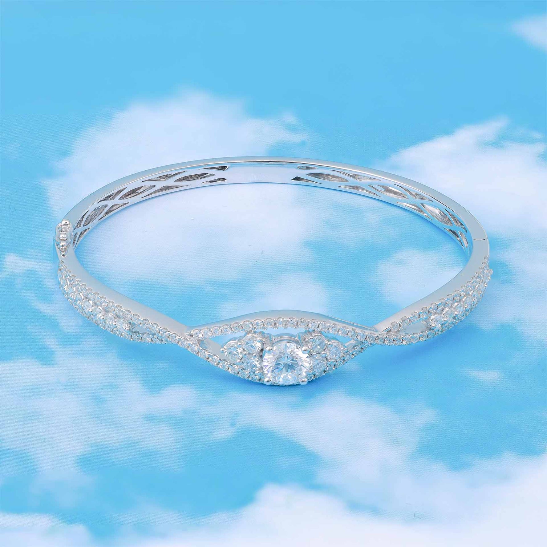 Vỏ Vòng Tay Kim Cương G10086